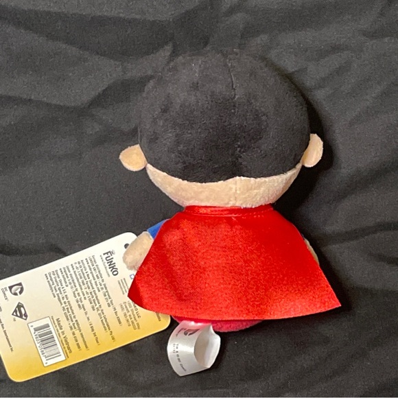 Funko Mopeez: Heroes - Superman Action Figure - Picture 3 of 3